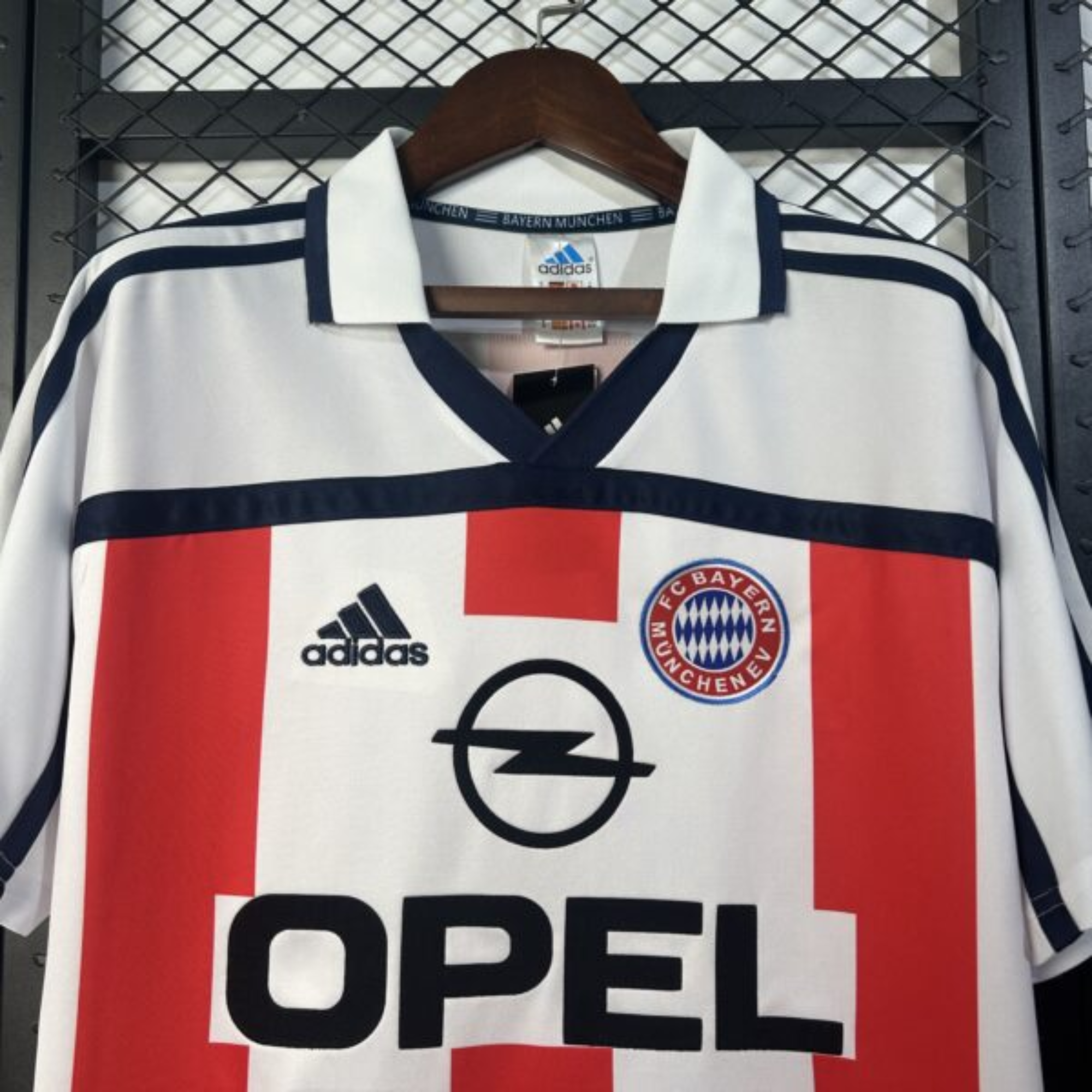 Bayern Auswärts Trikot 00/02